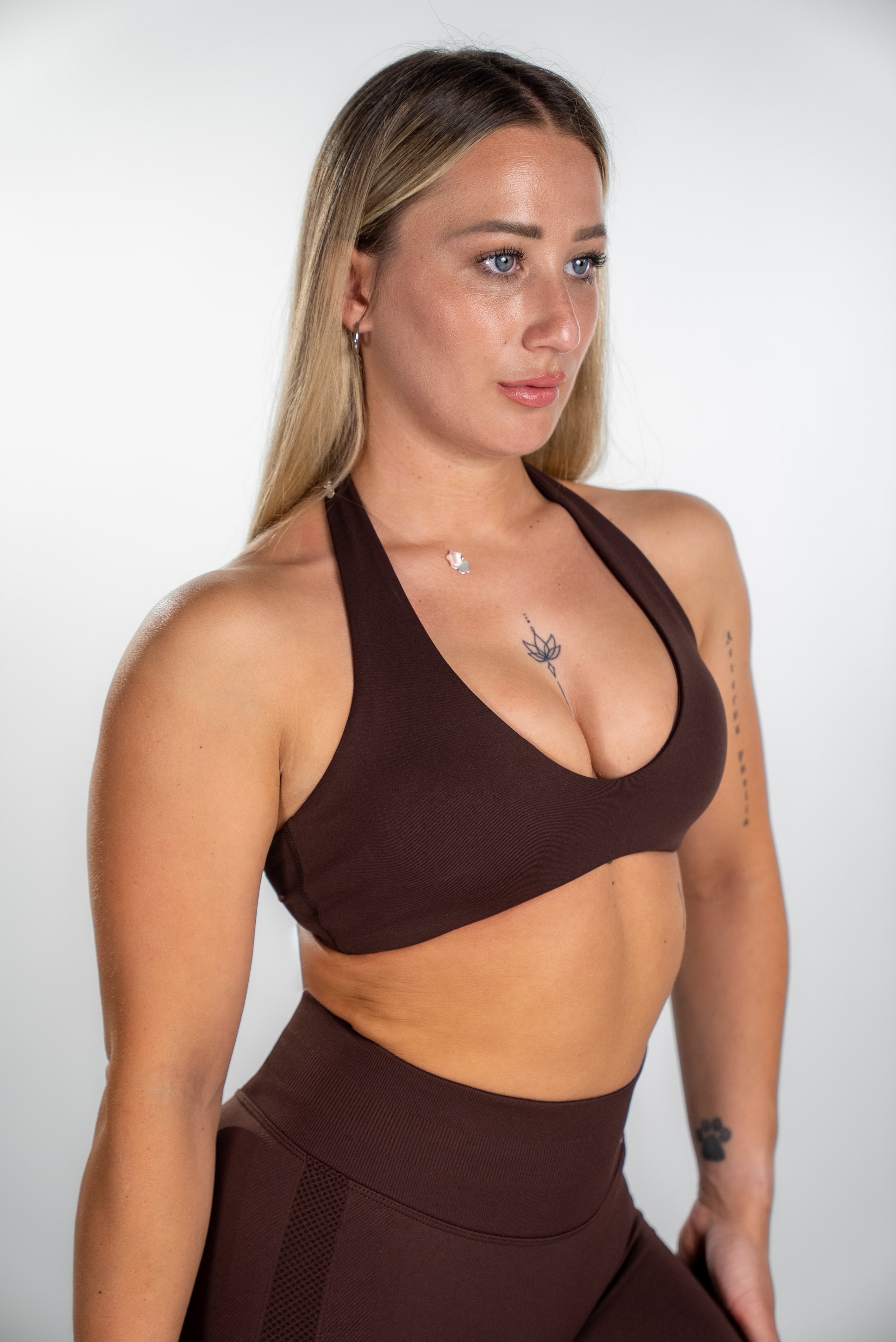 MOTION BEZEŠVÁ HALTER NECK PODPRSENKA V2