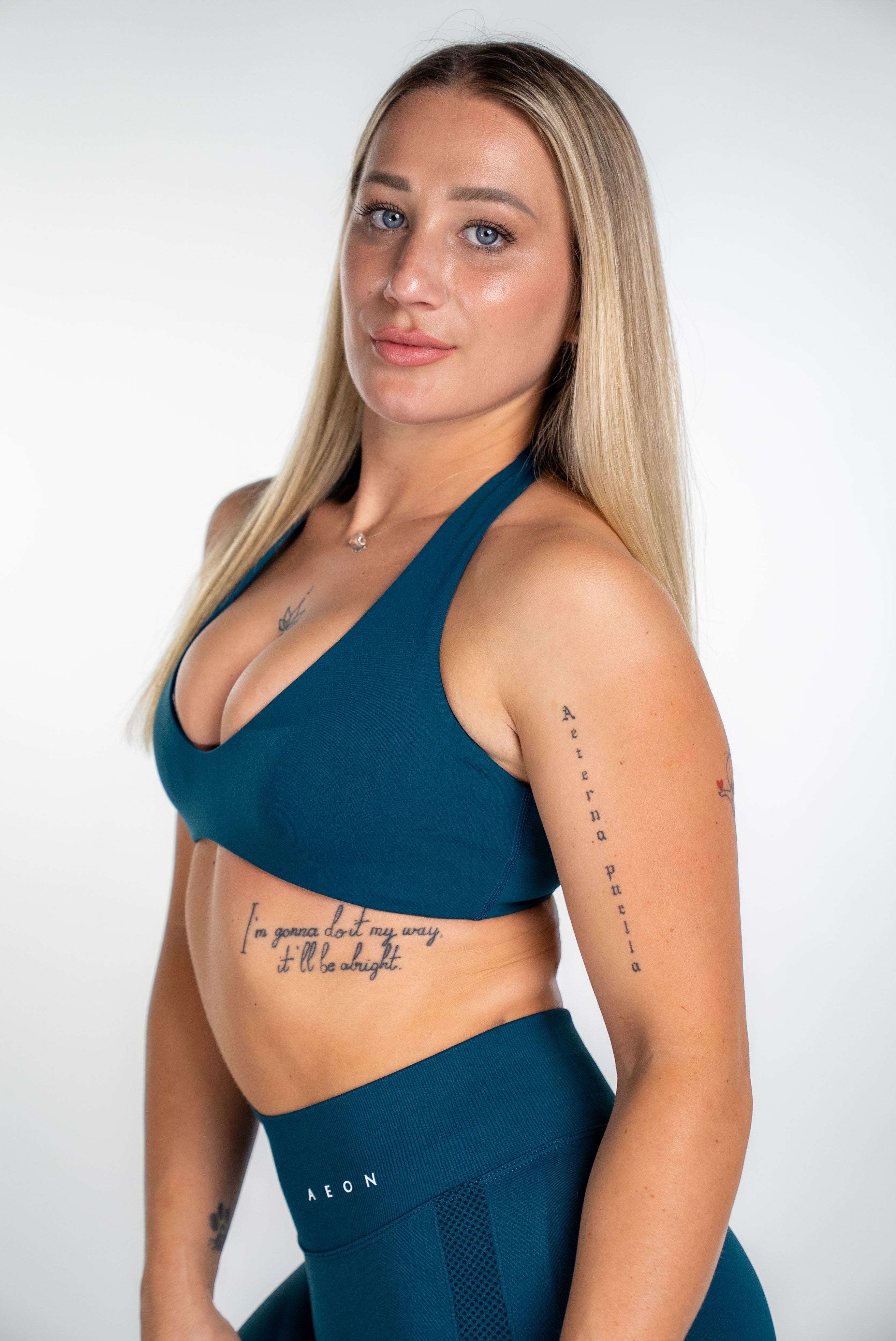 MOTION BEZEŠVÁ HALTER NECK PODPRSENKA V2