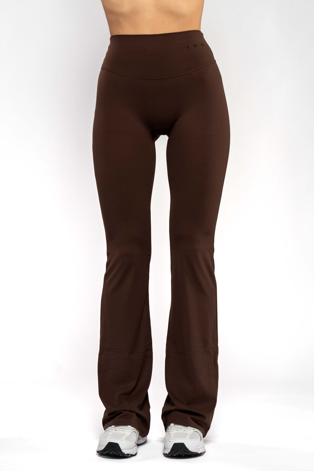 SECOND SKIN V-BACK SCRUNCH FLARED LEGÍNY
