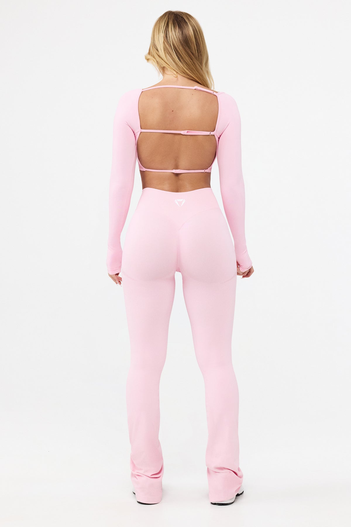 SESTAV SI SVŮJ BOOTY LIFT OUTFIT (4-KUSY)