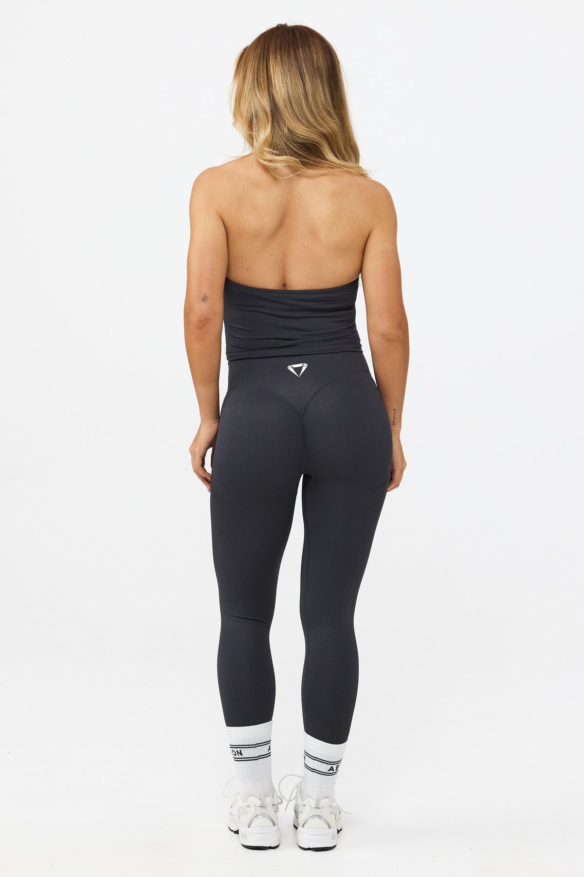 MOTION HALTER NECK TOP V2