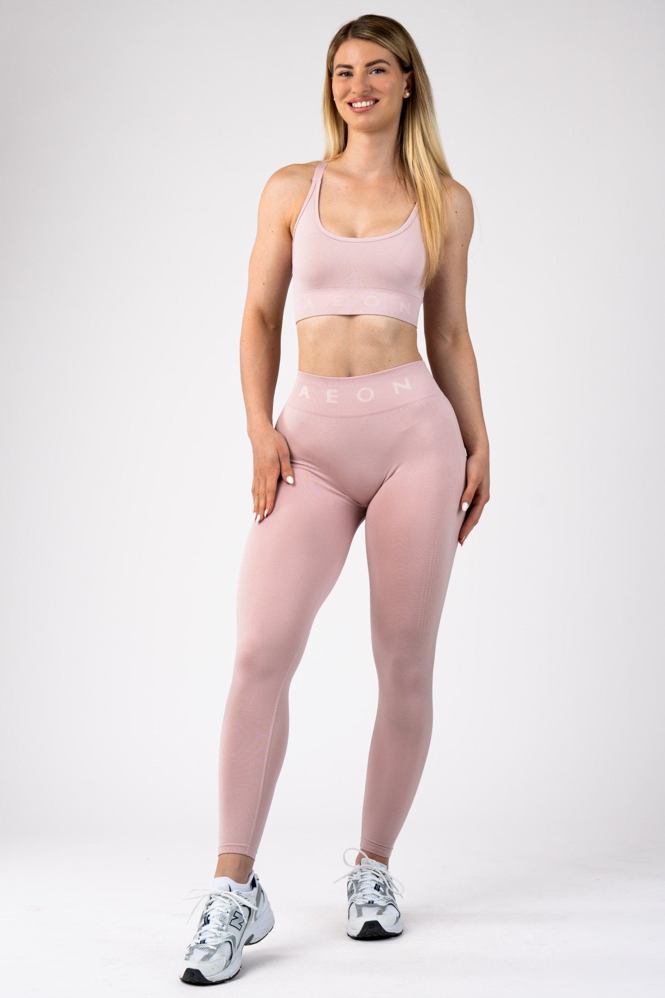 ELEVATE SEAMLESS LEGGINGS - Aeon Athletics