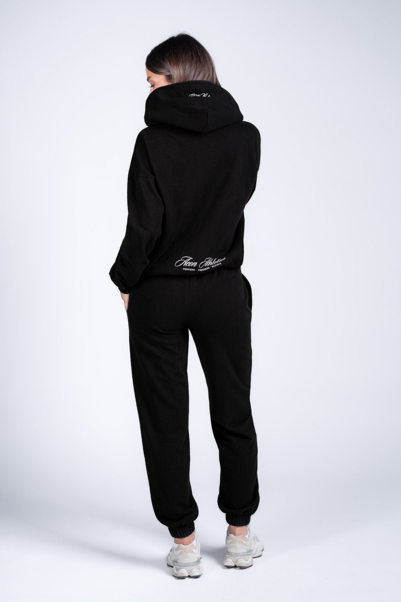 ELEVATE TRACKSUIT BUNDLE - BLACK (3 - PIECE) - Aeon Athletics