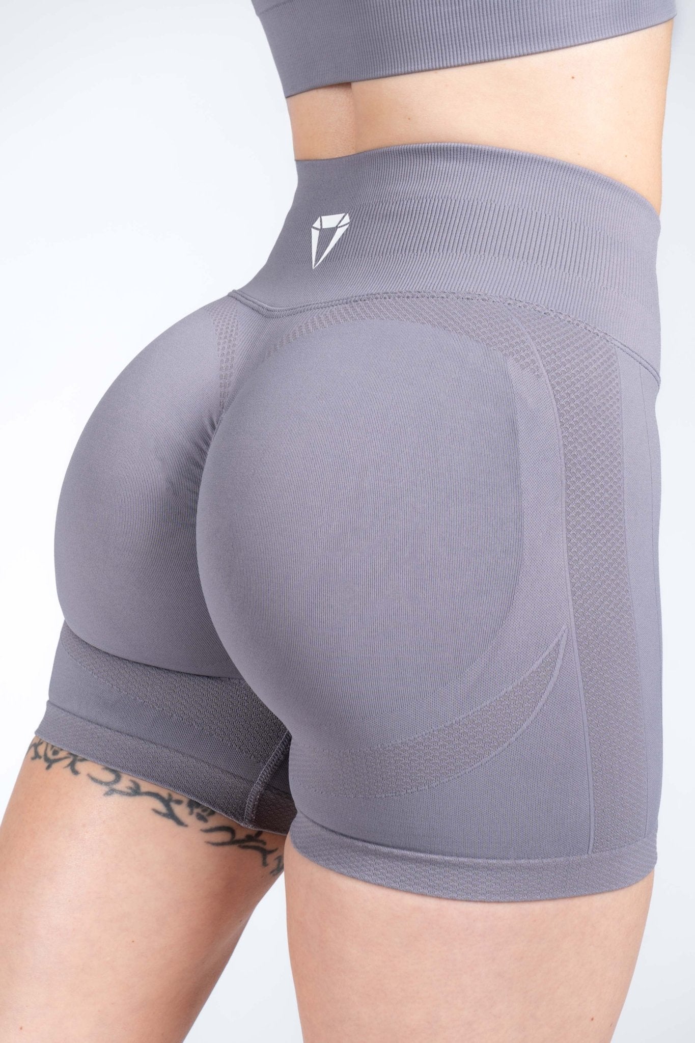 MOTION SEAMLESS SHORTS - Aeon Athletics