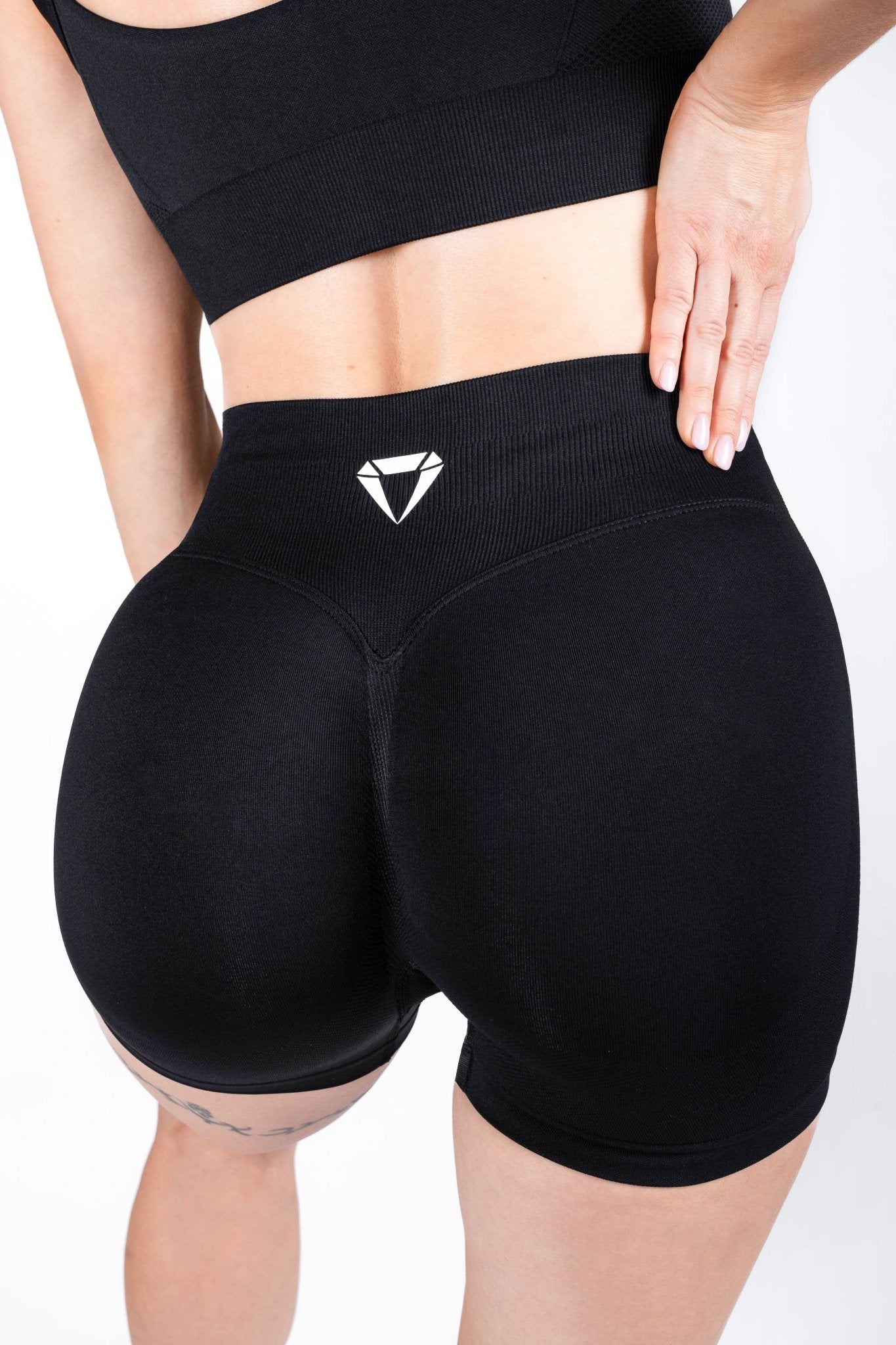 MOTION SEAMLESS SHORTS V2 - Aeon Athletics