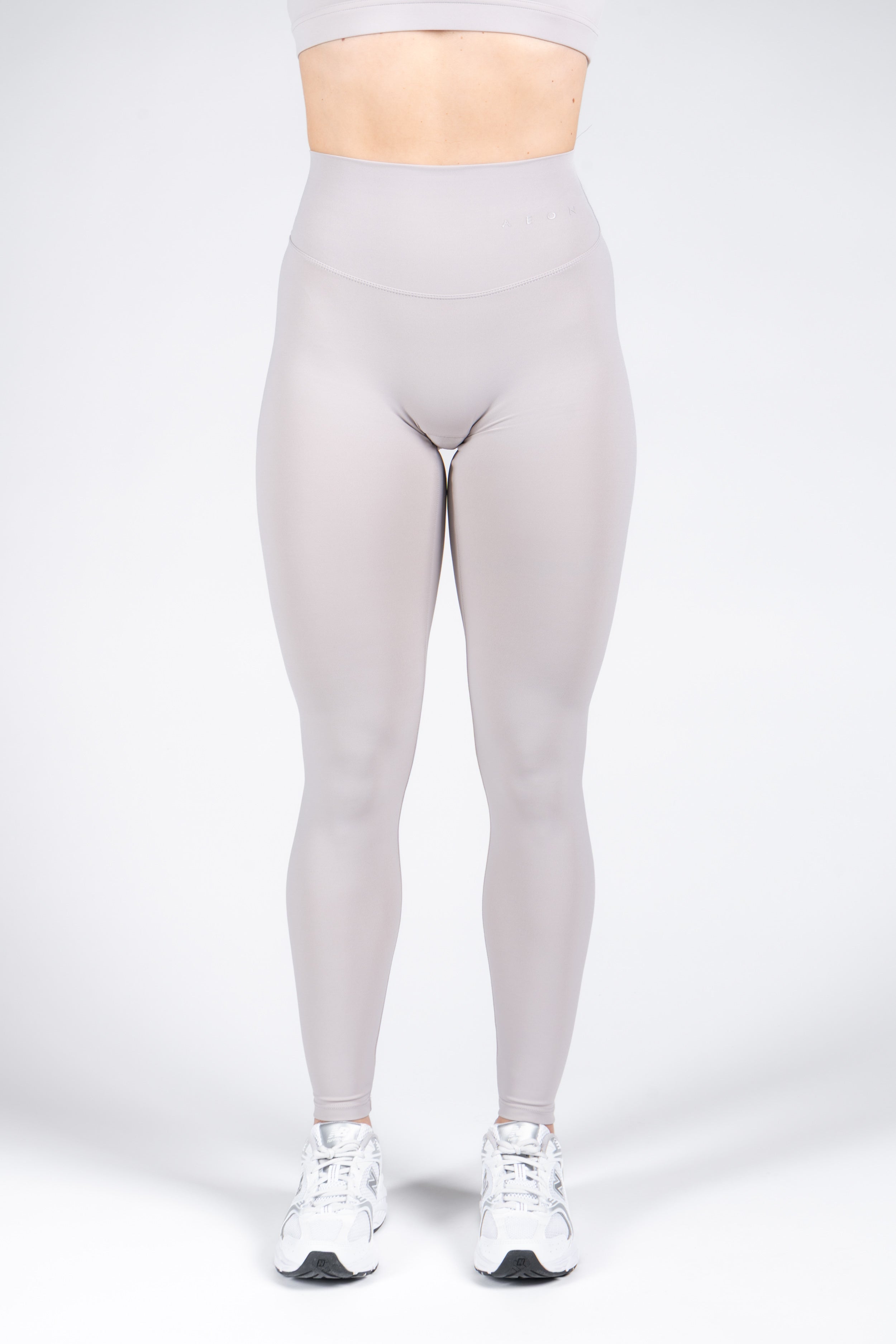 SECOND SKIN BASE LEGÍNY 