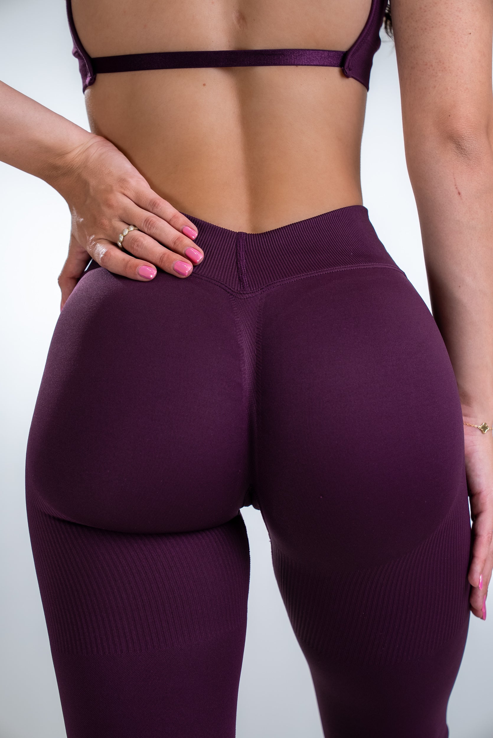 DEFINE V-BACK SCRUNCH LEGÍNY 