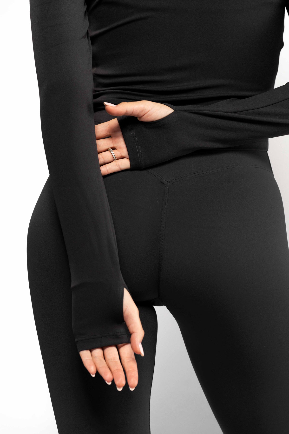 SECOND SKIN SCULPT MIKINA NA ZIP