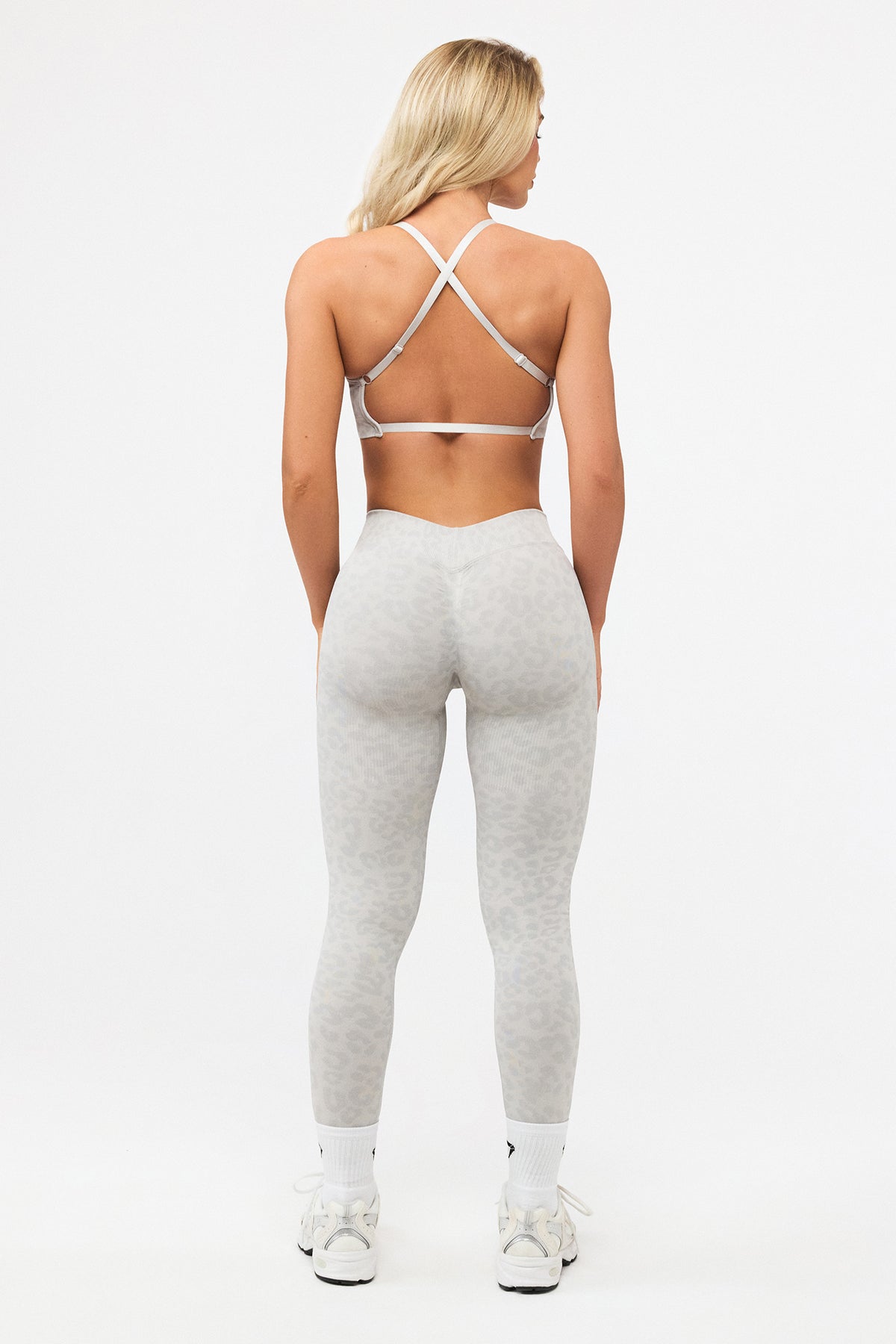 DEFINE LEO V-BACK SCRUNCH LEGÍNY