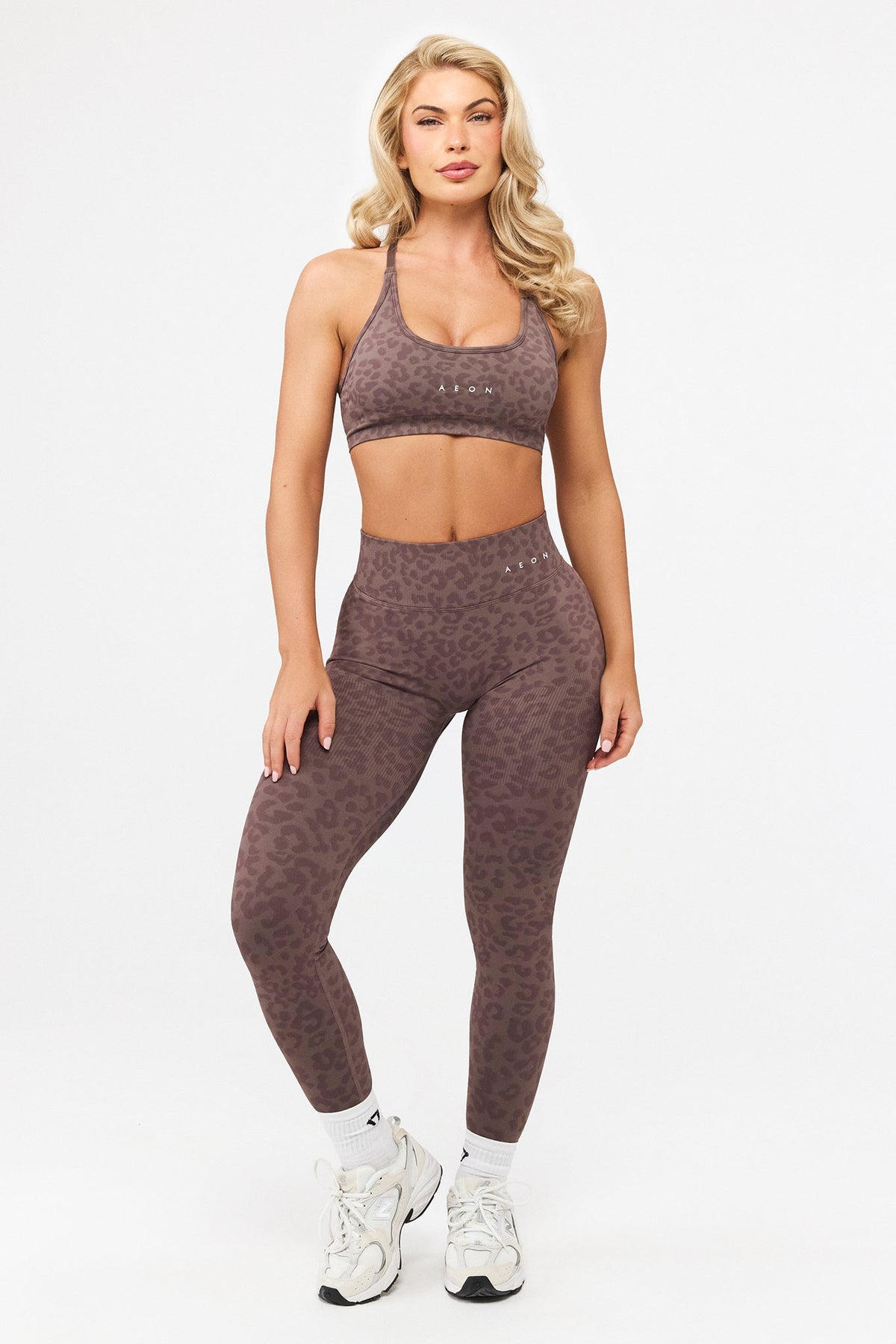 DEFINE LEO SCRUNCH LEGGINGS - Aeon Athletics
