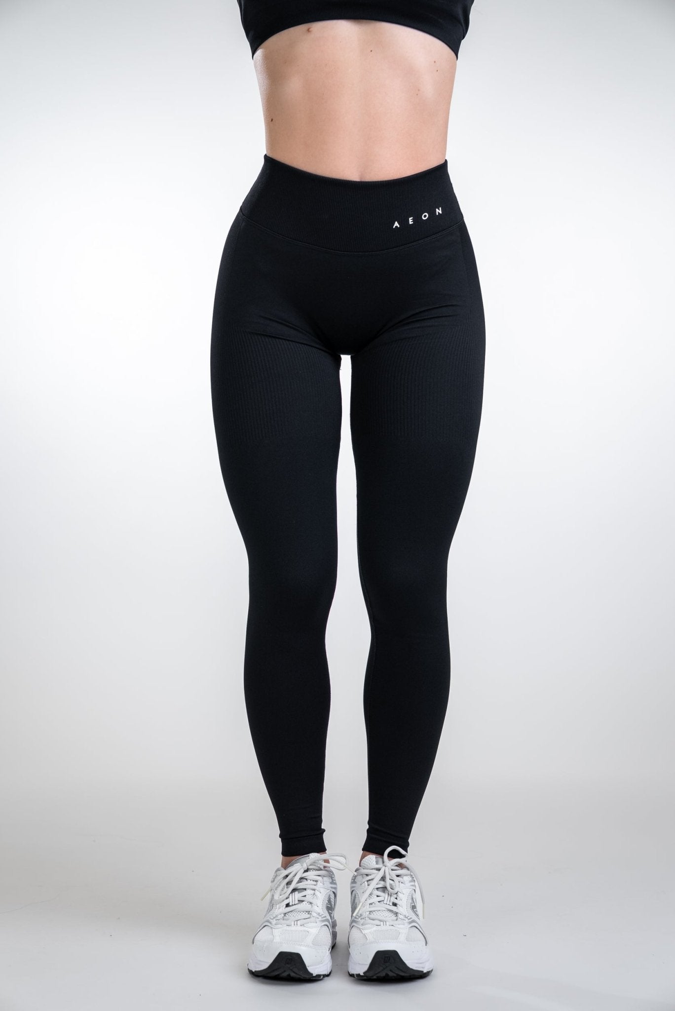DEFINE V-BACK SCRUNCH LEGGINGS - Aeon Athletics