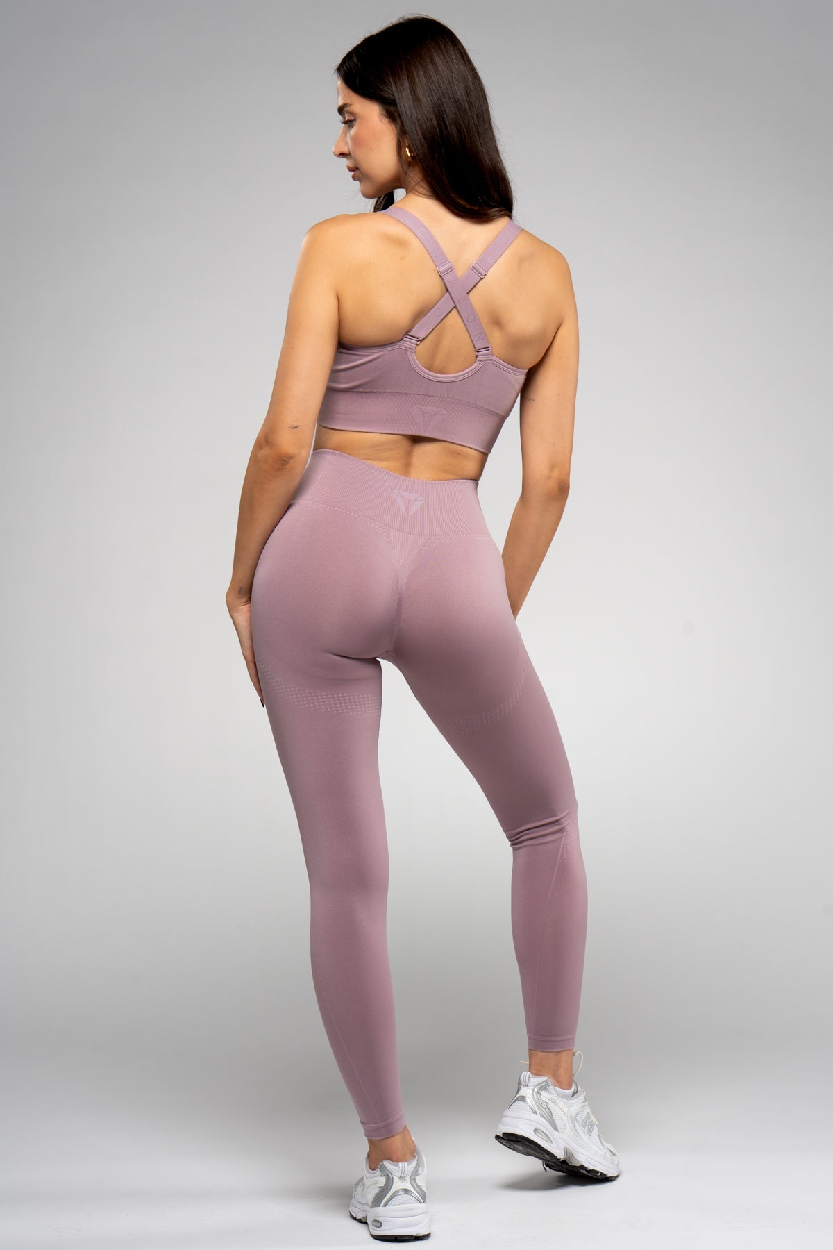 ELEVATE SEAMLESS BRA - Aeon Athletics