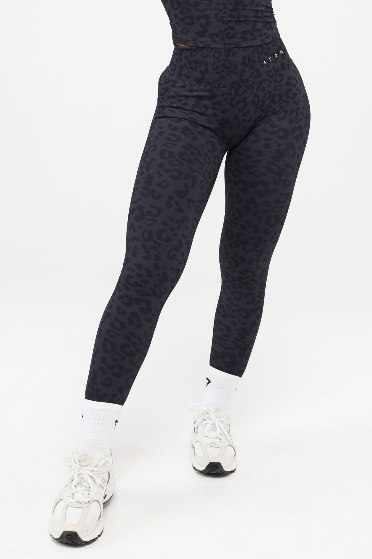 MOTION LEO MID WAIST SCRUNCH LEGÍNY V2