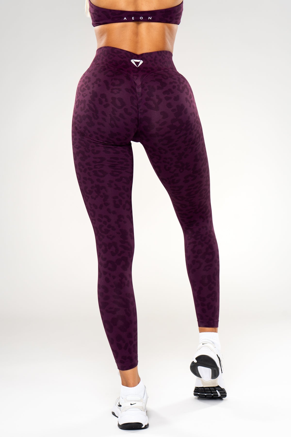 MOTION LEO MID WAIST SCRUNCH LEGGINGS V2 - Aeon Athletics