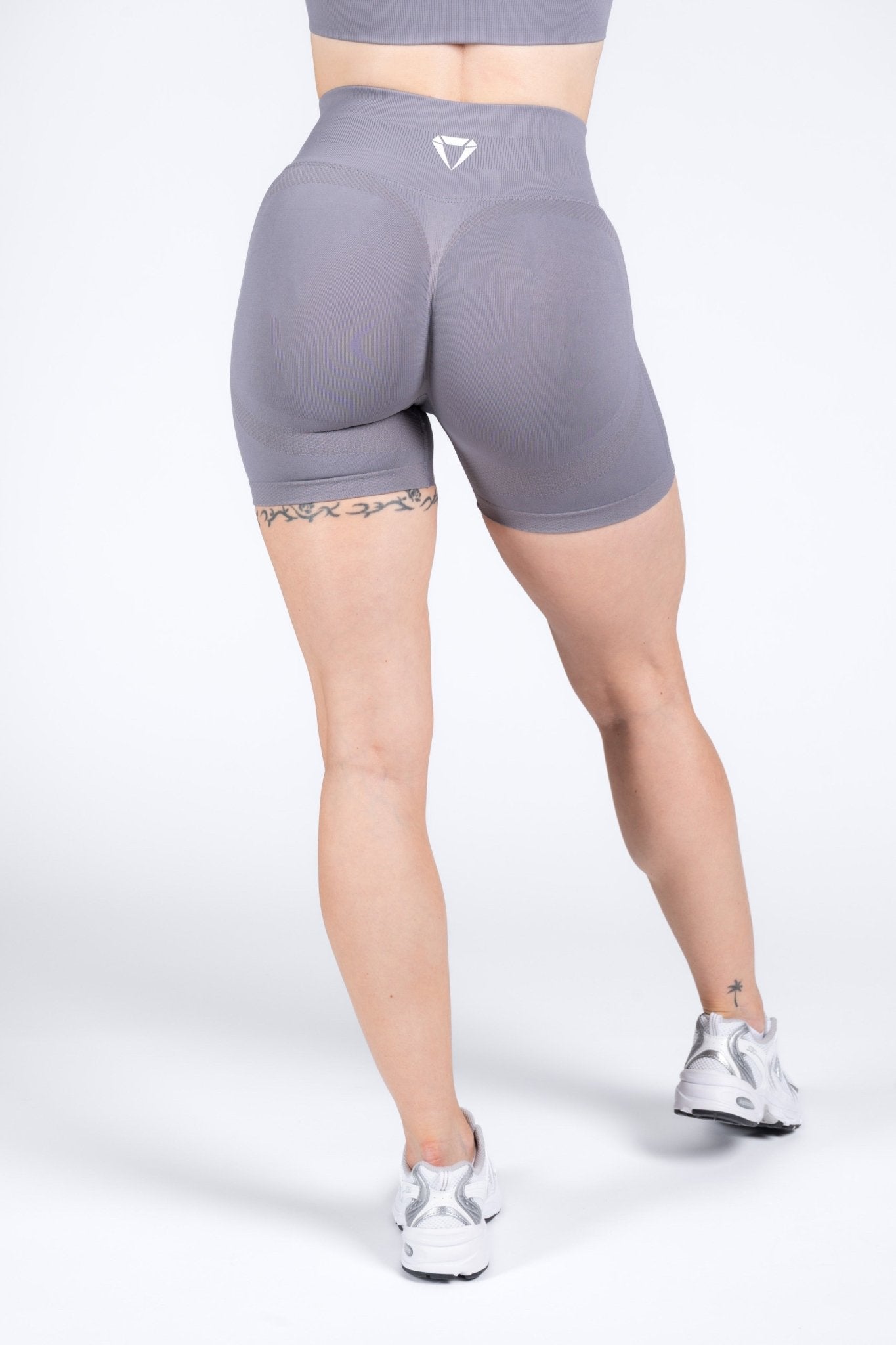 MOTION SEAMLESS SHORTS - Aeon Athletics