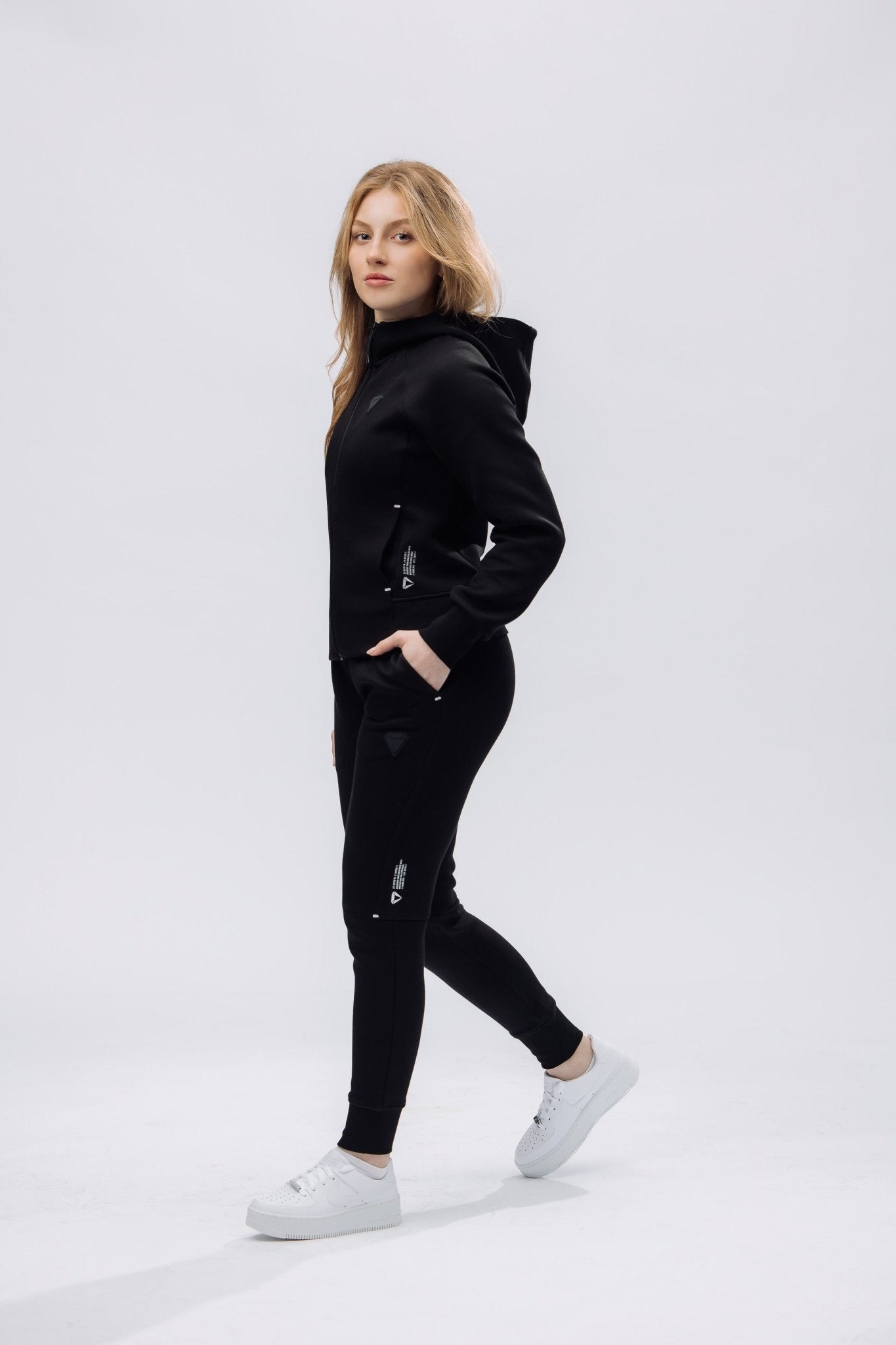 TECHPRO WOMENS TRACKSUIT BUNDLE - BLACK (2 - PIECE) - Aeon Athletics