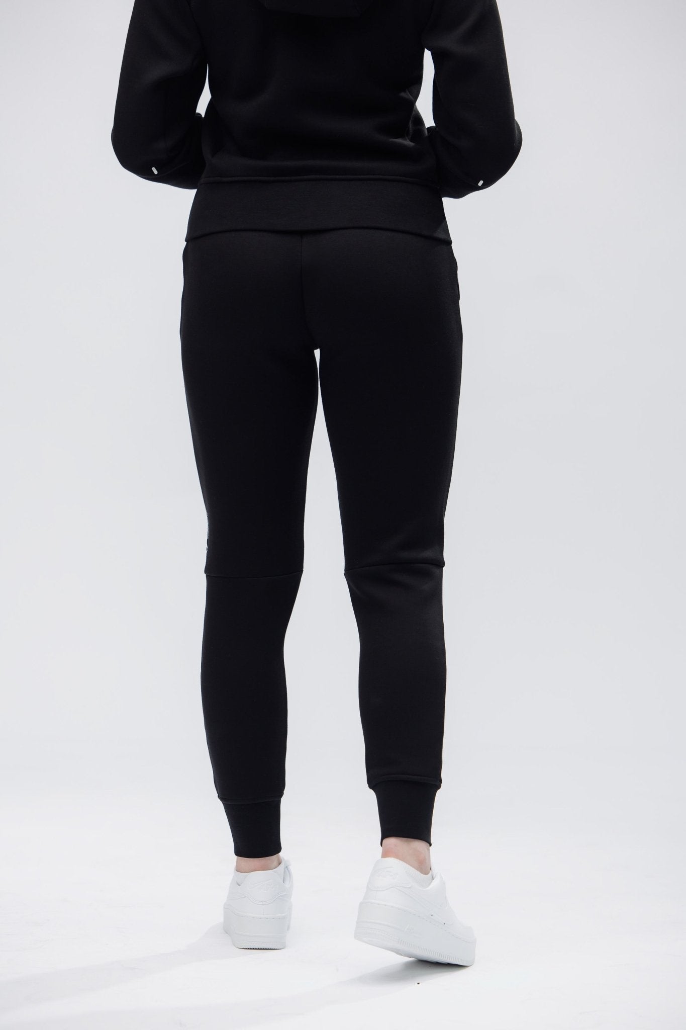 TECHPRO WOMENS TRACKSUIT BUNDLE - BLACK (2 - PIECE) - Aeon Athletics